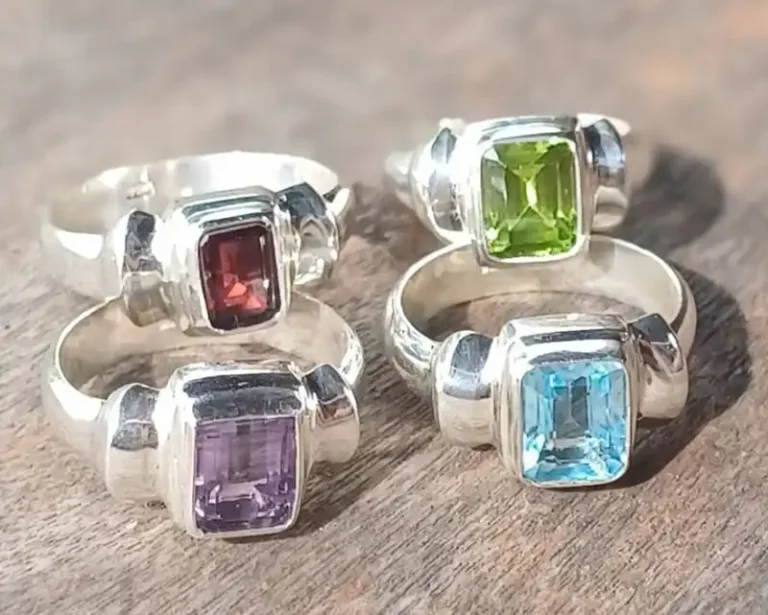 divert bruktbutikk smykke 768x615