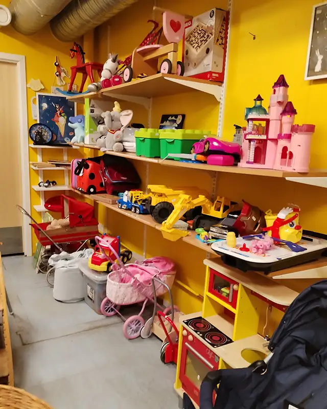 omgjoras bruktbutikk leker