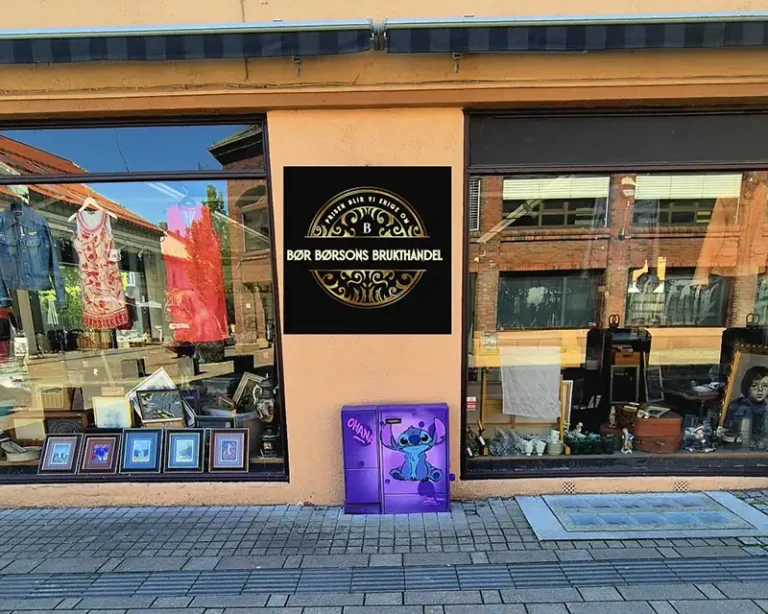 bor borsons brukthandel ute 768x614