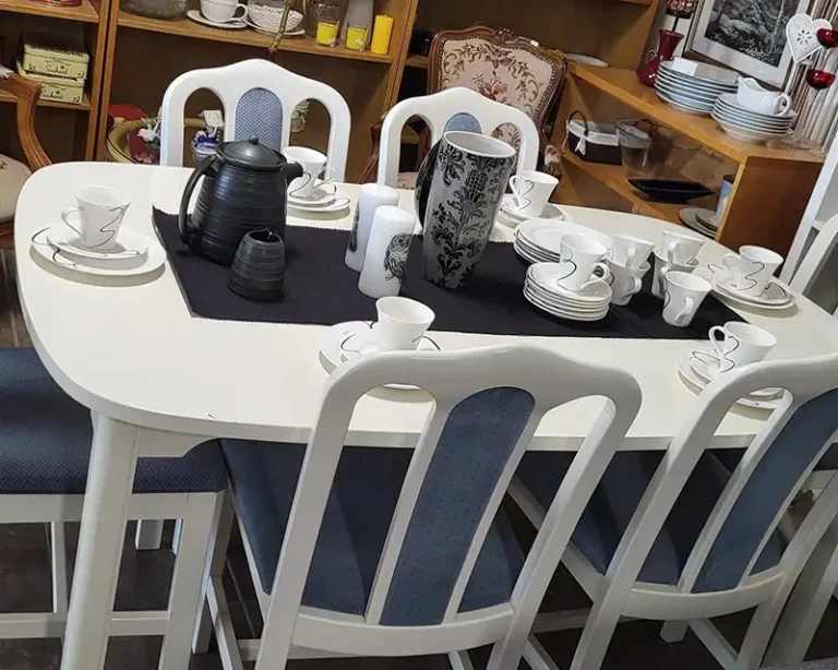 evangeliesenteret bruktbutikk halden spisegruppe 768x614