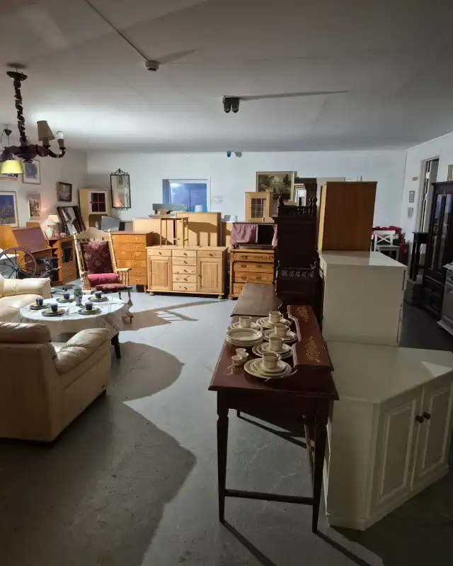 mjolost butikken mobler