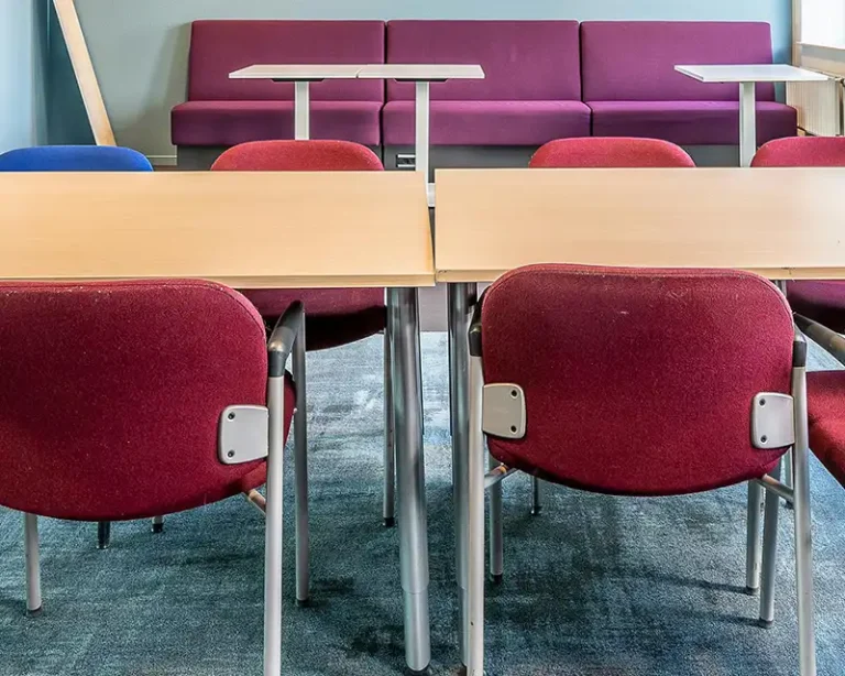 abc kontormobler 768x614