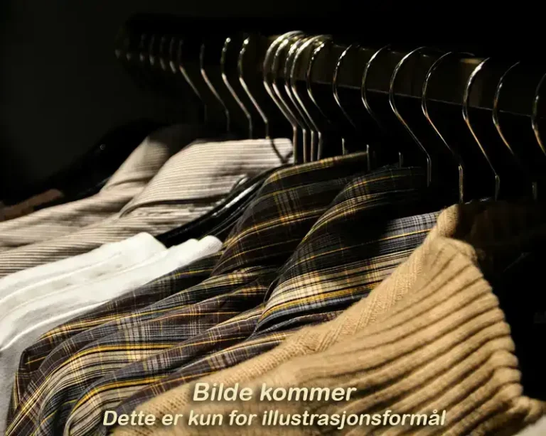 finnbruktbutikk retro klaer 2 768x614